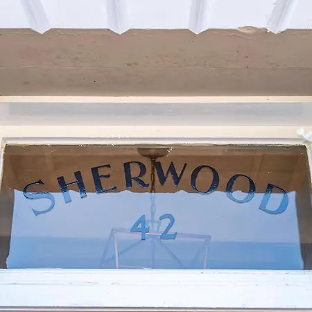 Sherwood Guest House-2